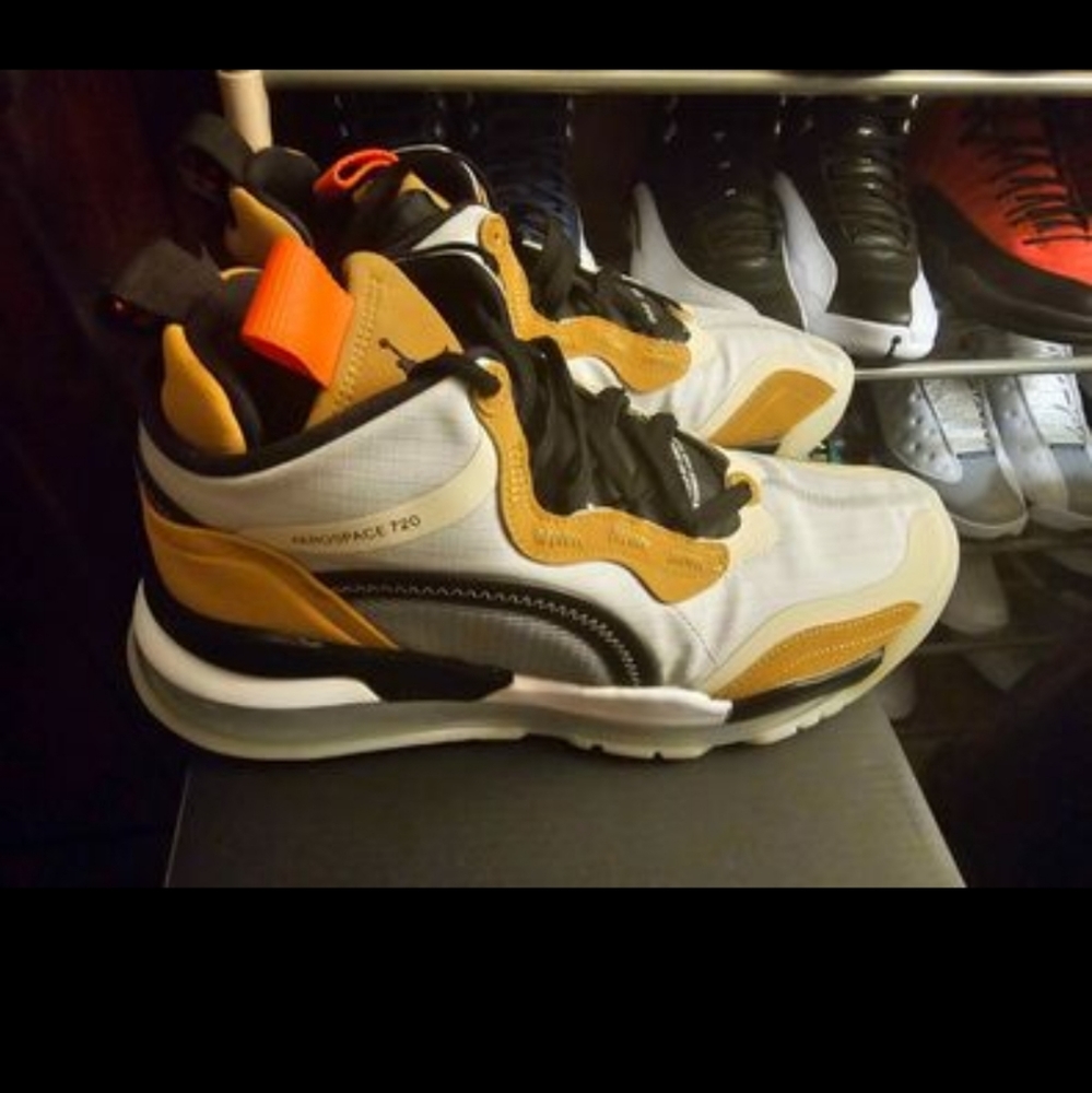 Jordan 720 aero-space - Picture 4 of 6
